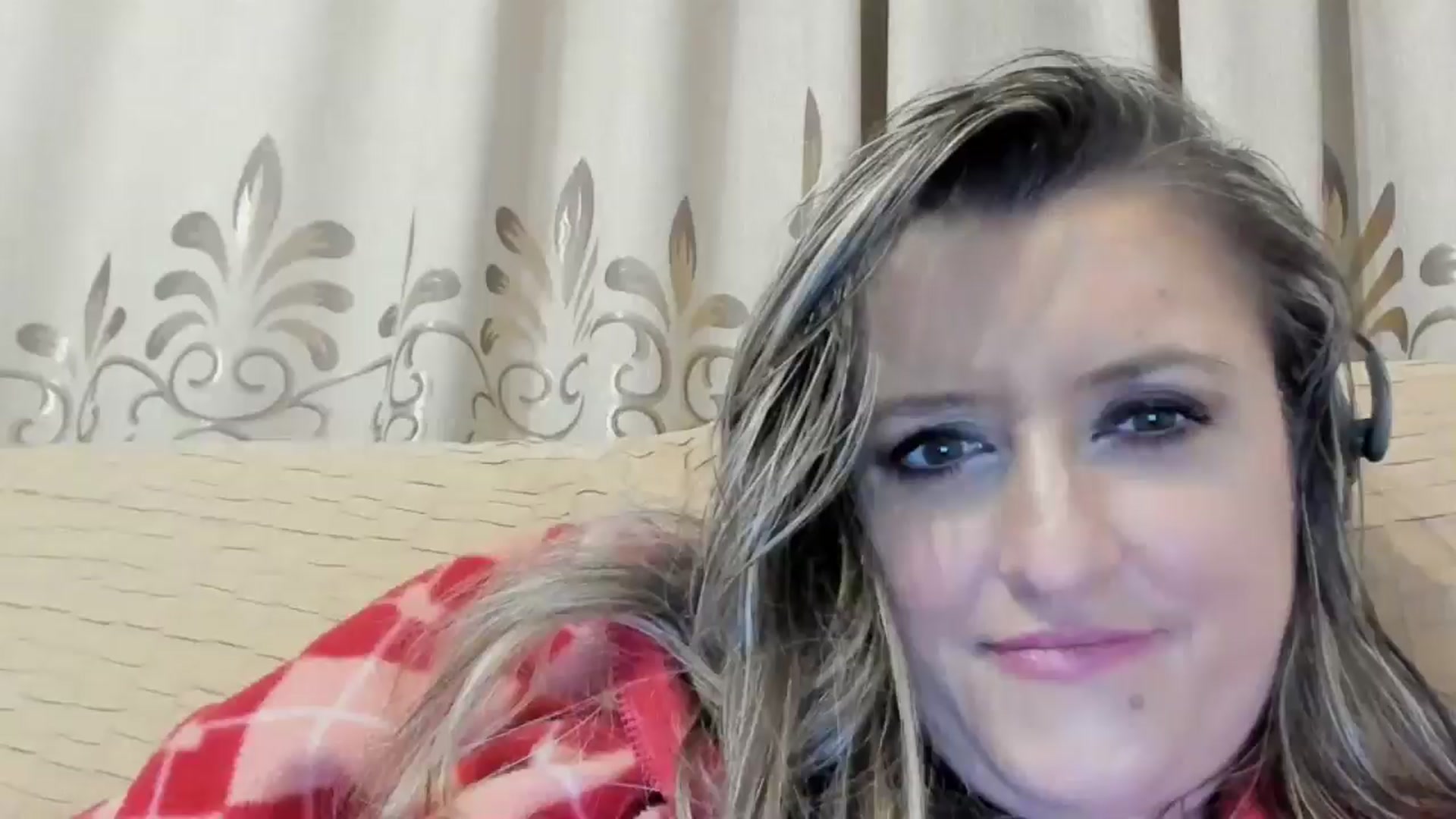 Gallery image thumbnail from BestDream's myfreecams stream on, 05/15/2024, 01:29 image 7 of 20