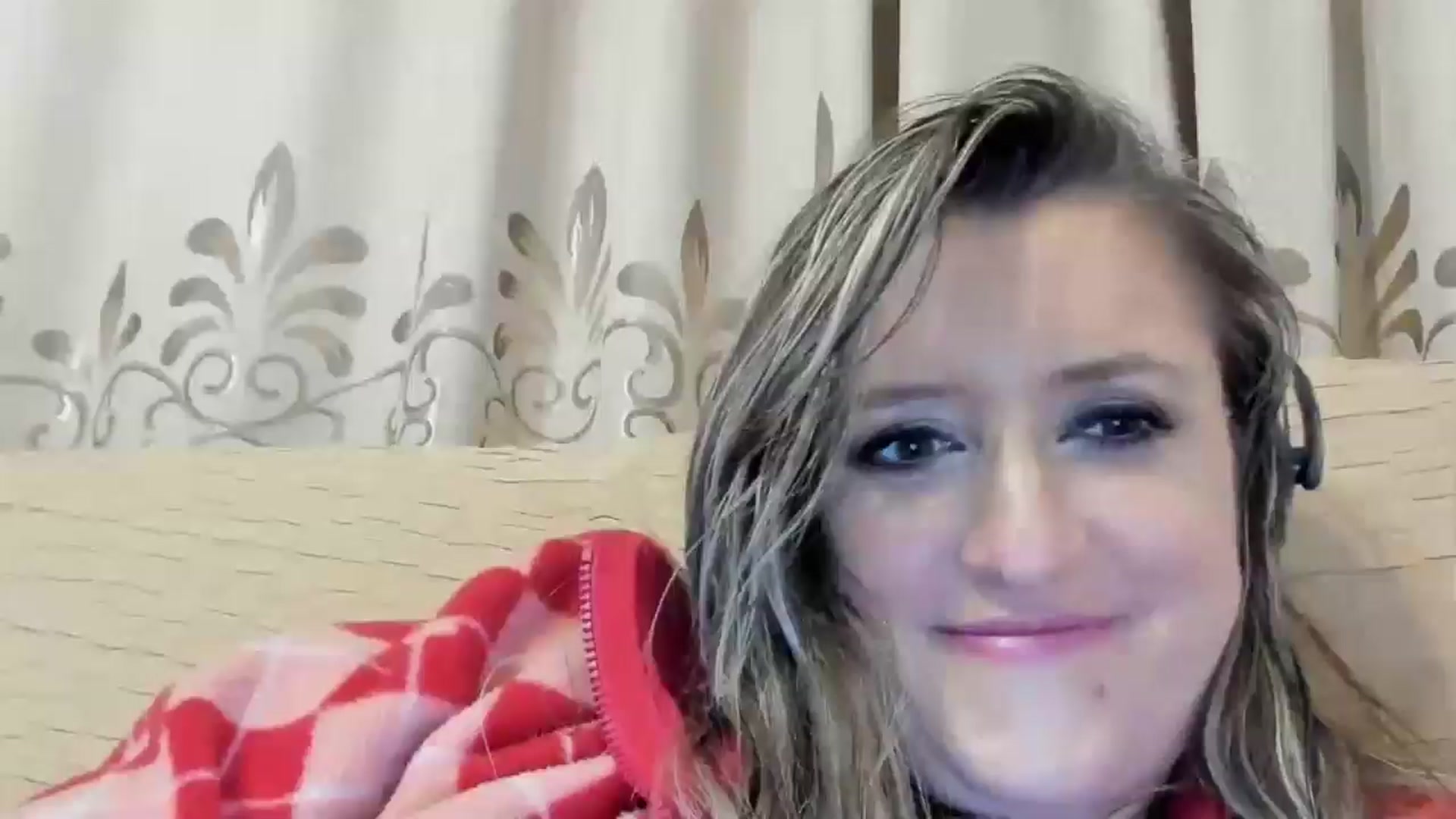 Gallery image thumbnail from BestDream's myfreecams stream on, 05/15/2024, 01:58 image 17 of 20