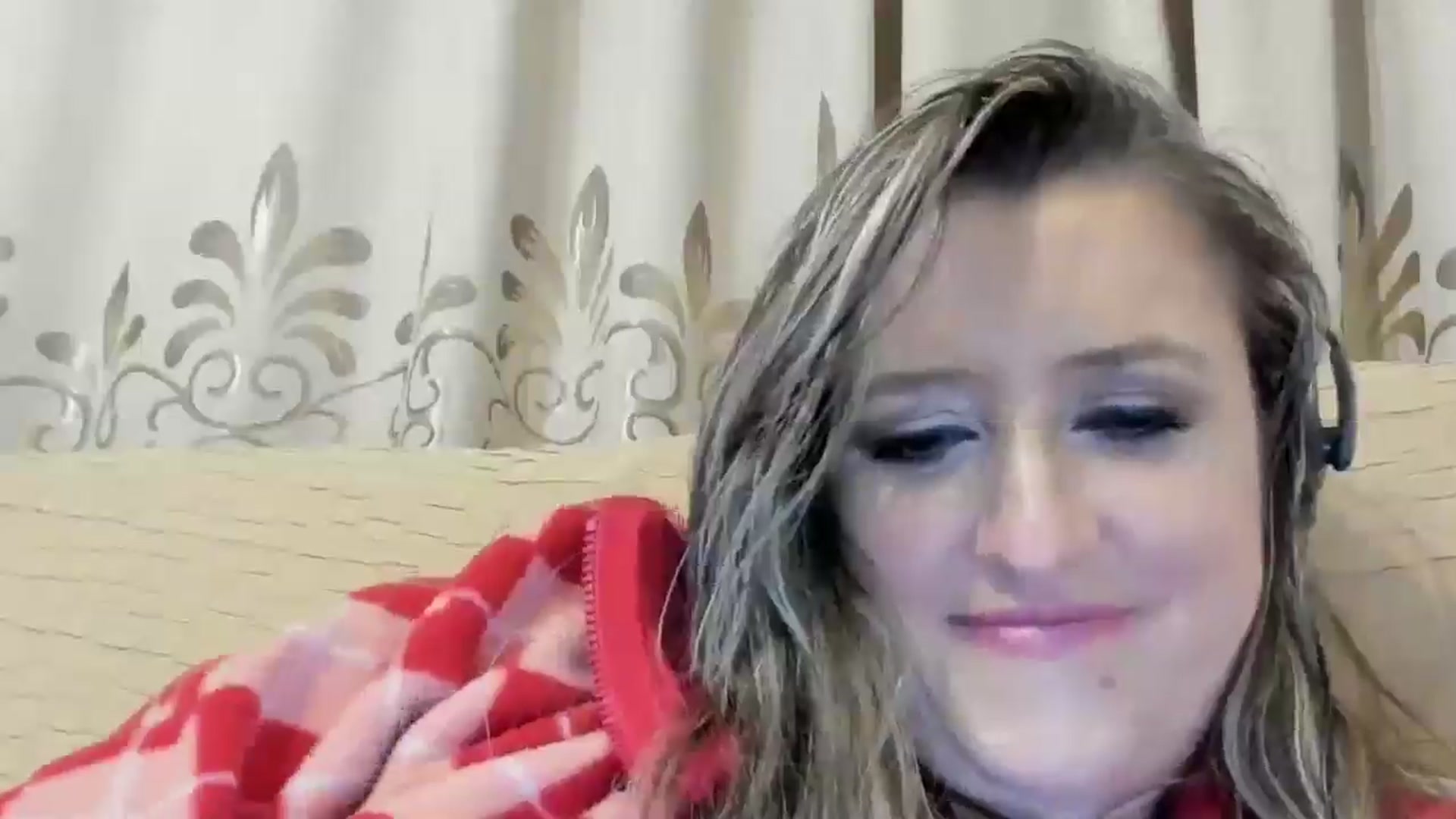 Gallery image thumbnail from BestDream's myfreecams stream on, 05/15/2024, 01:58 image 15 of 20