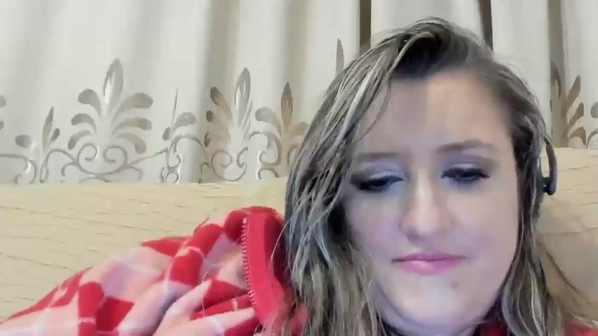Gallery image thumbnail from BestDream's myfreecams stream on, 05/15/2024, 01:58 image 16 of 20