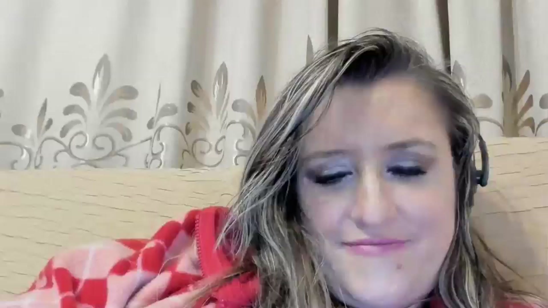 Gallery image thumbnail from BestDream's myfreecams stream on, 05/15/2024, 01:58 image 1 of 20