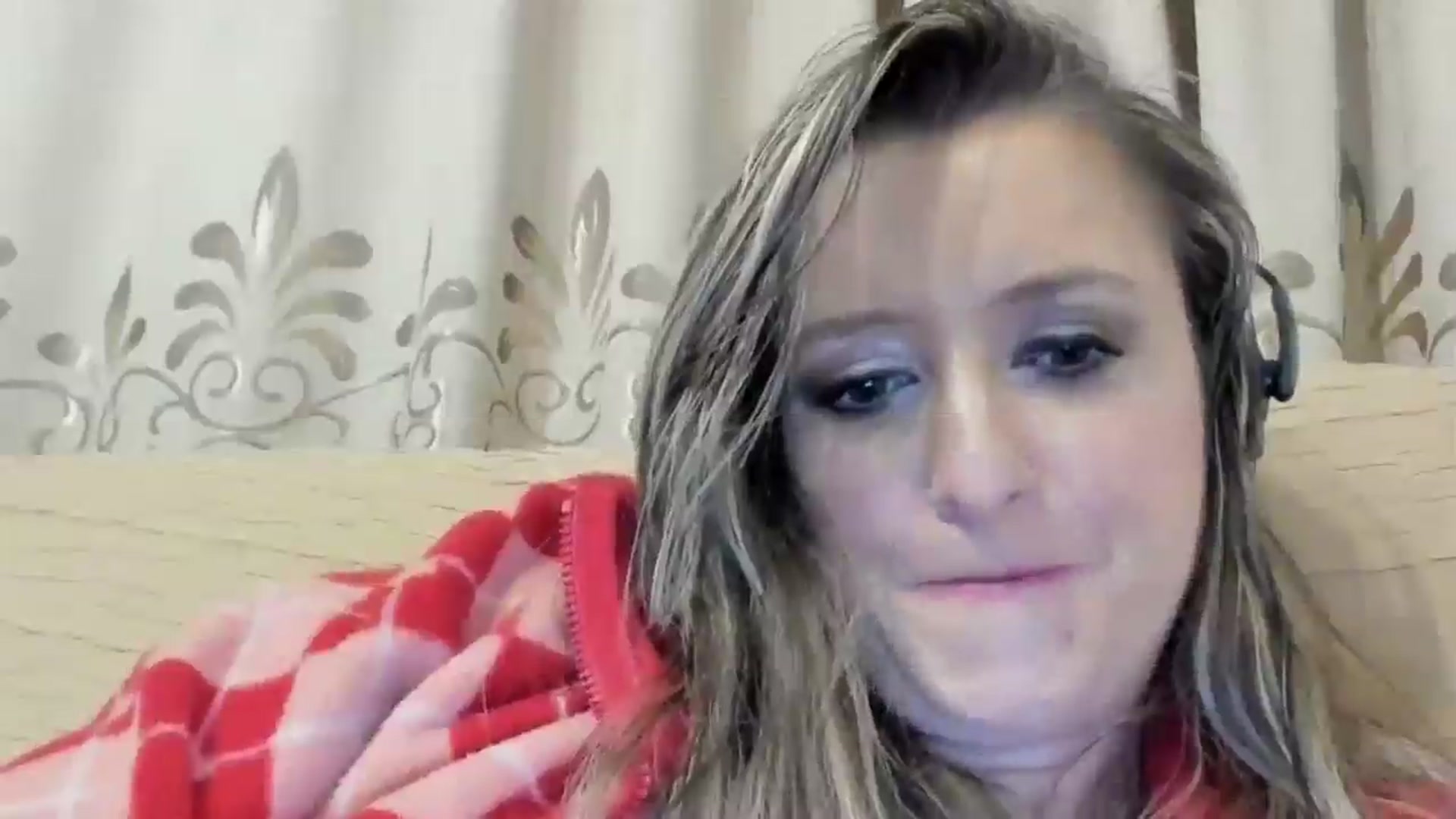 Gallery image thumbnail from BestDream's myfreecams stream on, 05/15/2024, 01:58 image 10 of 20