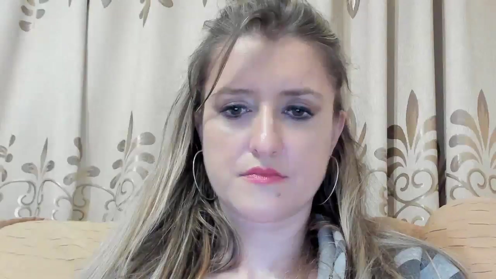 Gallery image thumbnail from BestDream's myfreecams stream on, 05/15/2024, 22:46 image 14 of 20