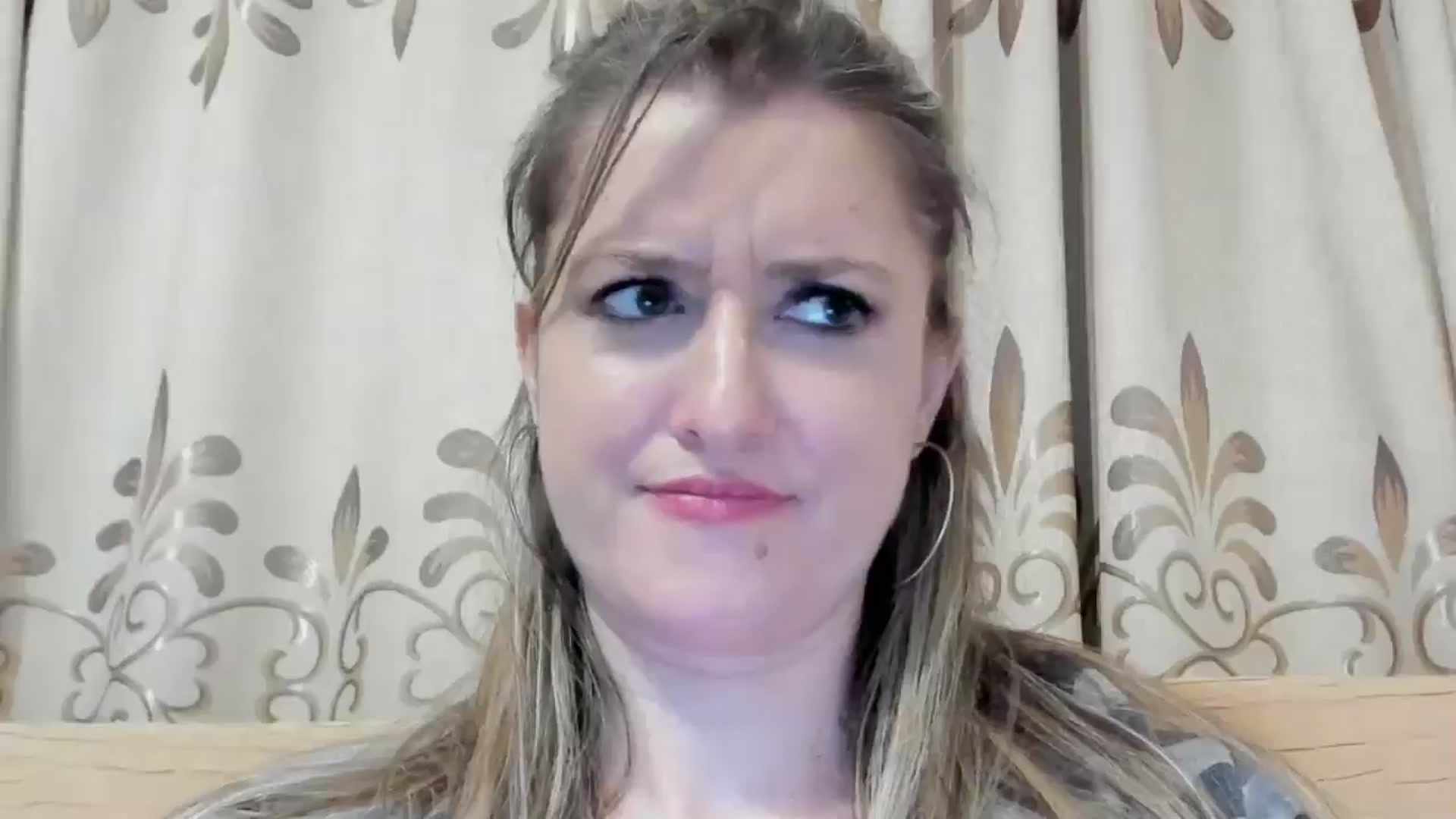 Gallery image thumbnail from BestDream's myfreecams stream on, 05/16/2024, 24:18 image 3 of 20