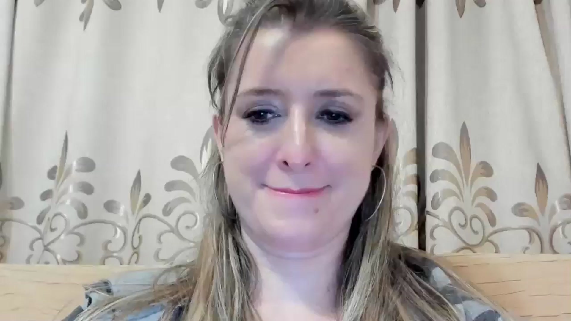 Gallery image thumbnail from BestDream's myfreecams stream on, 05/16/2024, 24:18 image 16 of 20