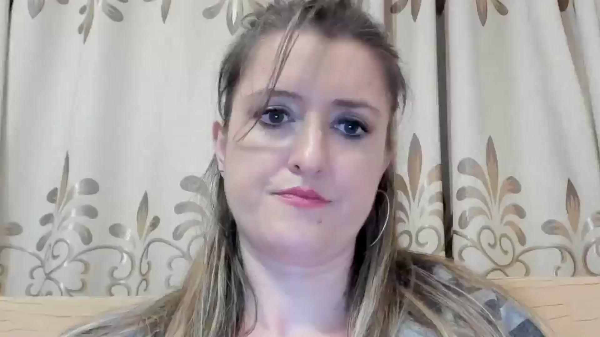 Gallery image thumbnail from BestDream's myfreecams stream on, 05/16/2024, 24:18 image 2 of 20