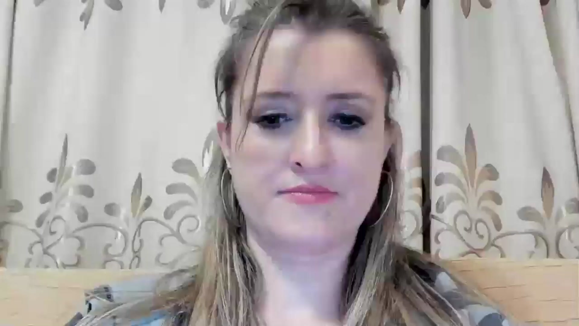 Gallery image thumbnail from BestDream's myfreecams stream on, 05/16/2024, 24:18 image 17 of 20