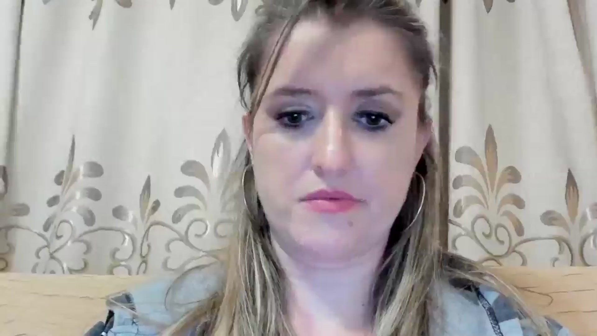 Gallery image thumbnail from BestDream's myfreecams stream on, 05/16/2024, 24:37 image 15 of 20