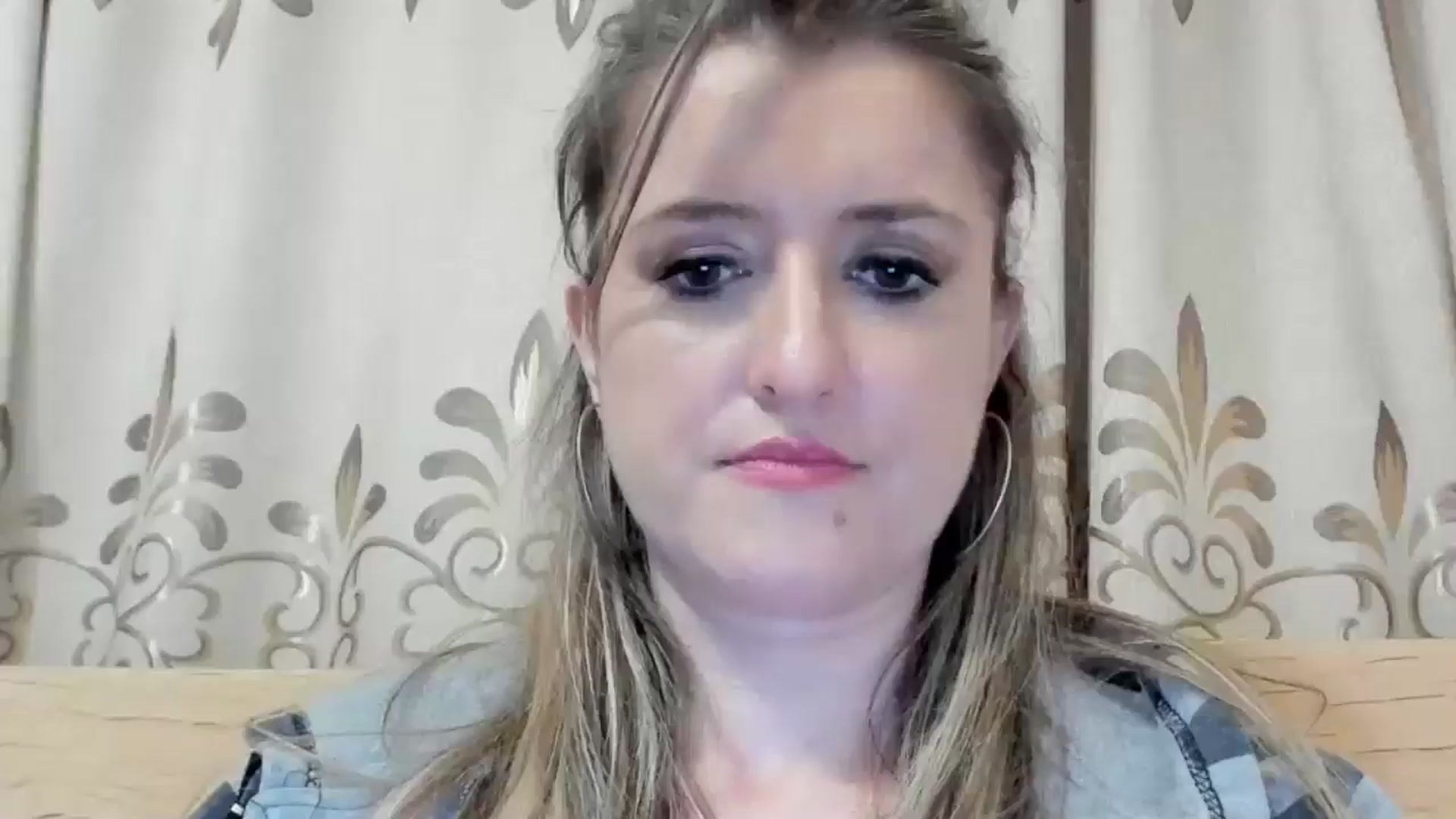 Gallery image thumbnail from BestDream's myfreecams stream on, 05/16/2024, 24:37 image 19 of 20