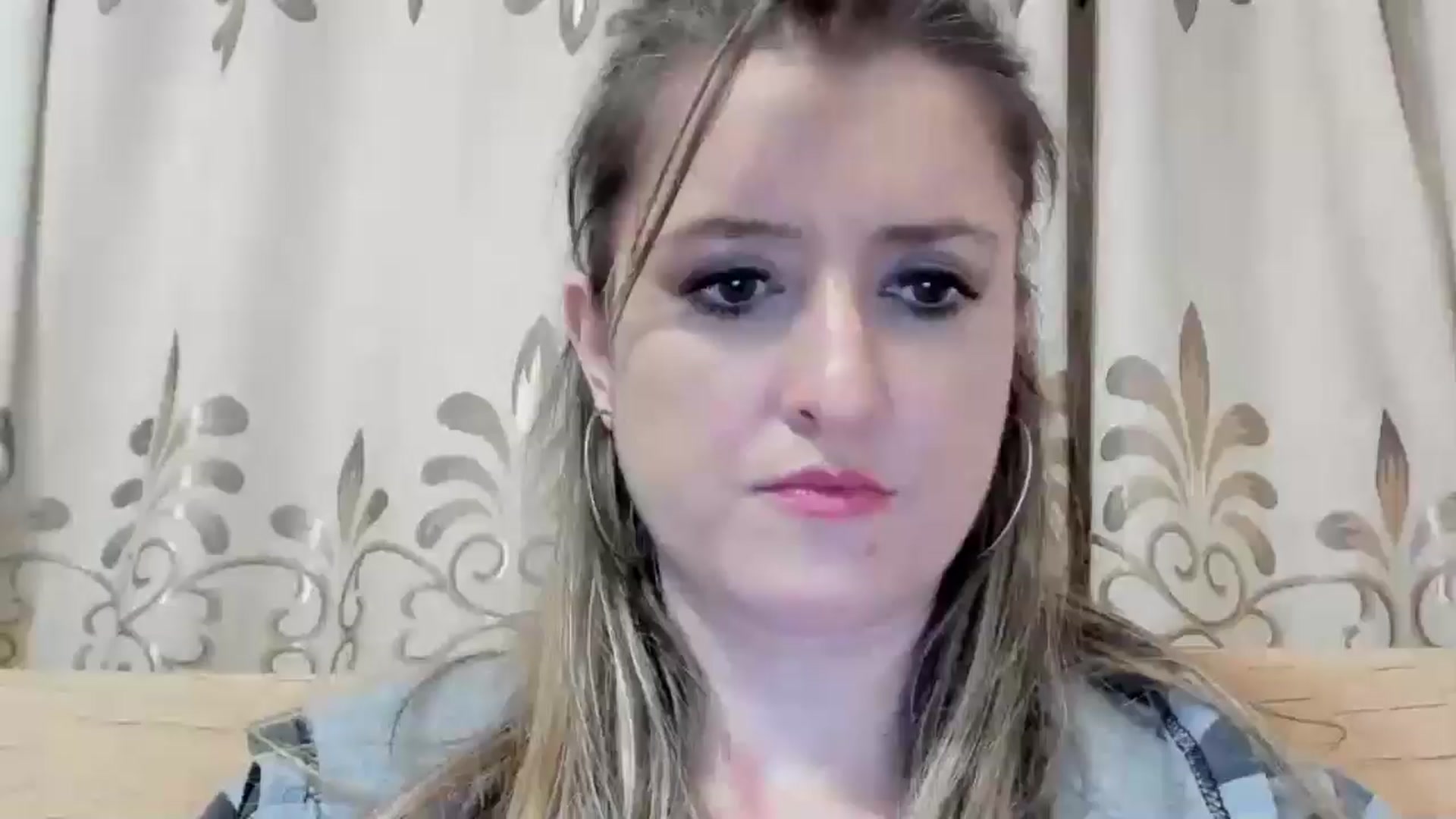 Gallery image thumbnail from BestDream's myfreecams stream on, 05/16/2024, 24:37 image 14 of 20