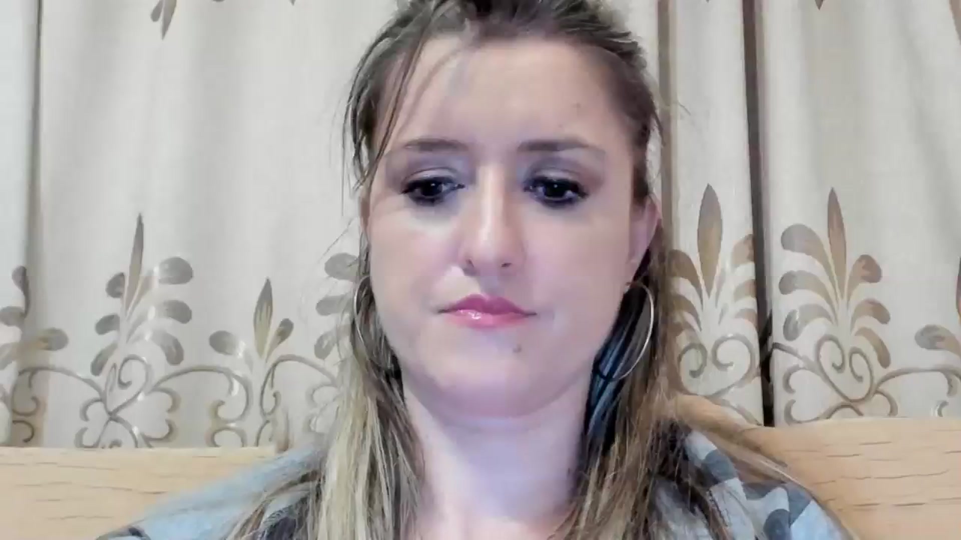 Gallery image thumbnail from BestDream's myfreecams stream on, 05/16/2024, 01:35 image 16 of 20
