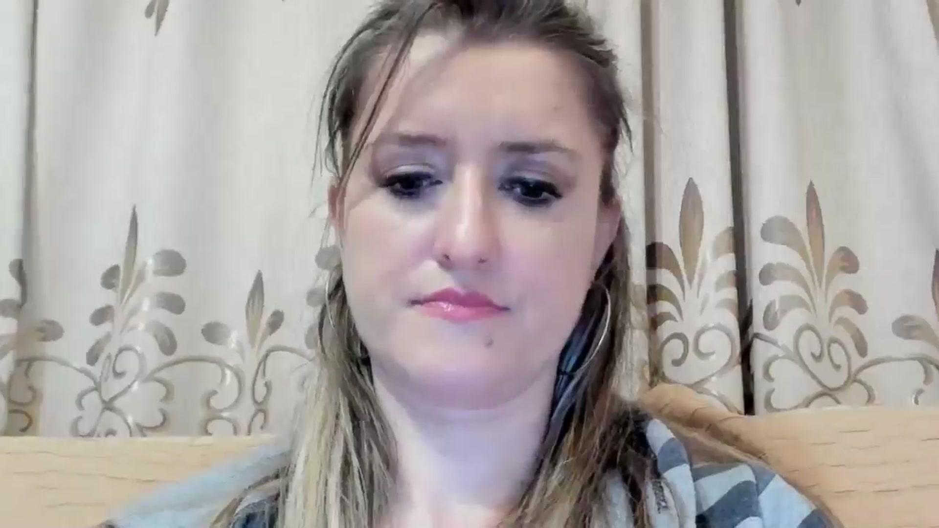 Gallery image thumbnail from BestDream's myfreecams stream on, 05/16/2024, 01:35 image 18 of 20