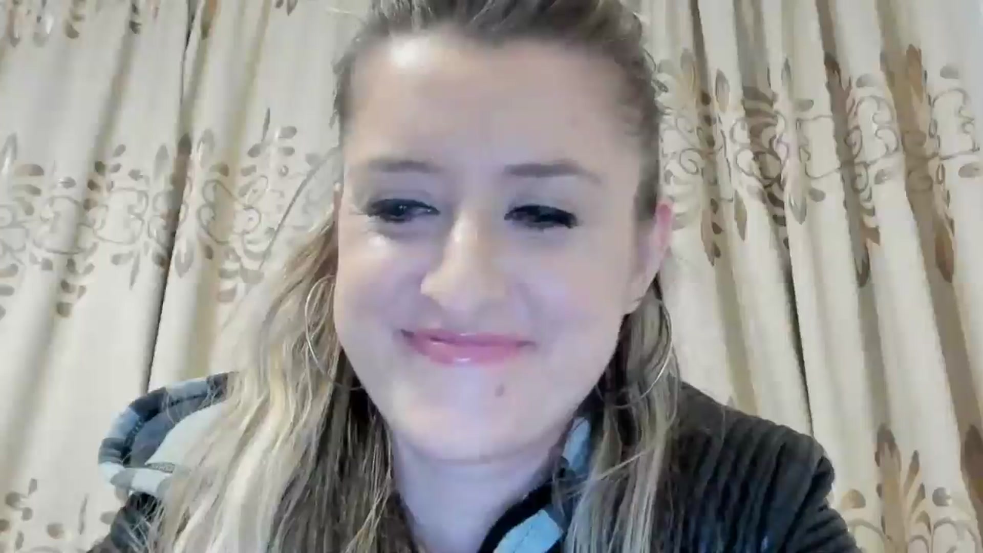Gallery image thumbnail from BestDream's myfreecams stream on, 05/16/2024, 20:01 image 16 of 20