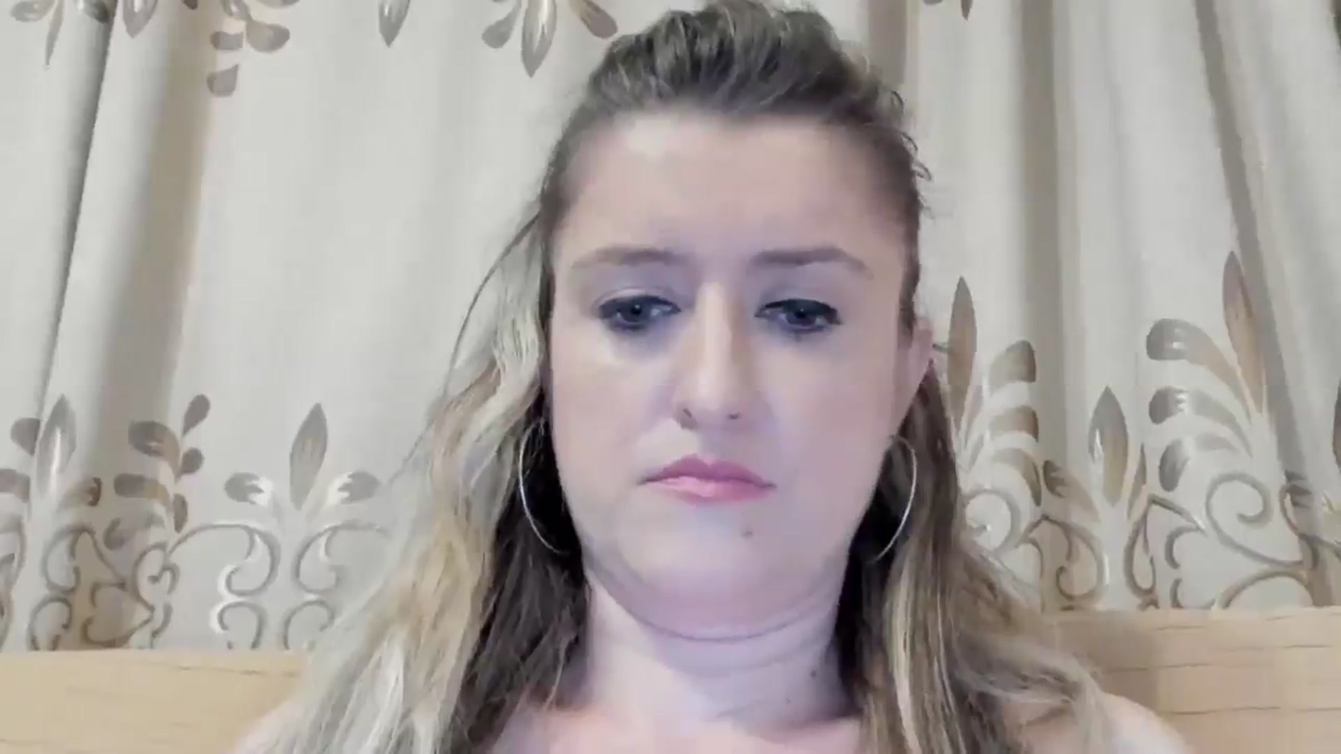 Gallery image thumbnail from BestDream's myfreecams stream on, 05/16/2024, 21:15 image 18 of 20
