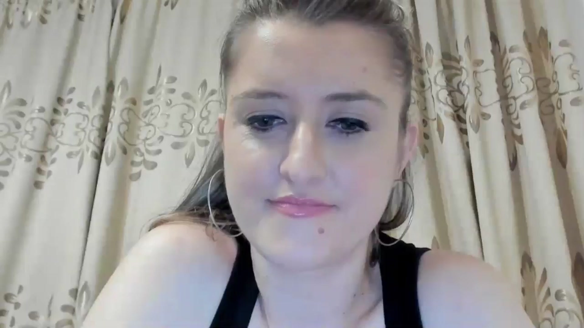 Gallery image thumbnail from BestDream's myfreecams stream on, 05/16/2024, 21:15 image 7 of 20