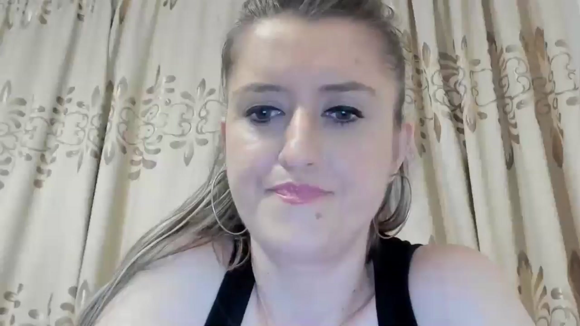 Gallery image thumbnail from BestDream's myfreecams stream on, 05/16/2024, 21:15 image 8 of 20