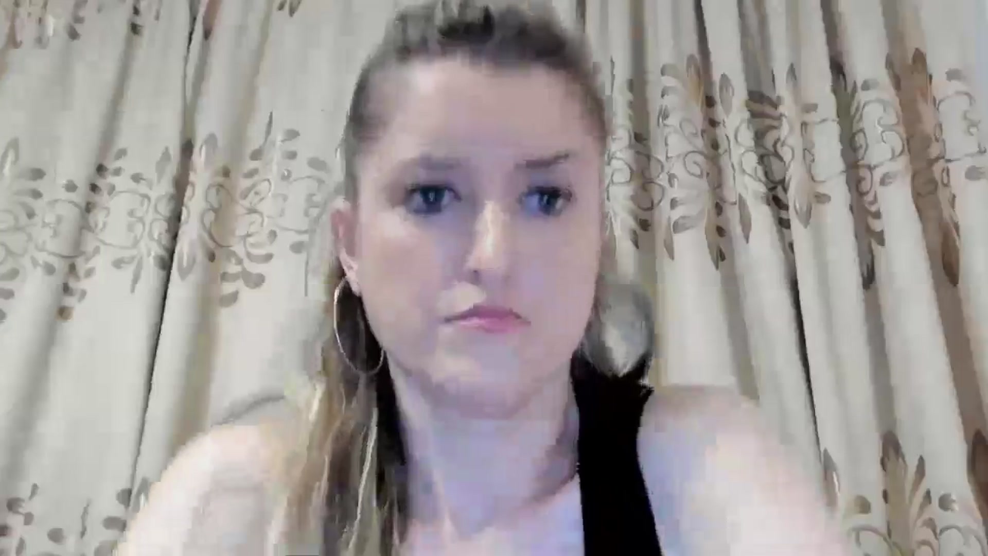 Gallery image thumbnail from BestDream's myfreecams stream on, 05/16/2024, 21:15 image 17 of 20