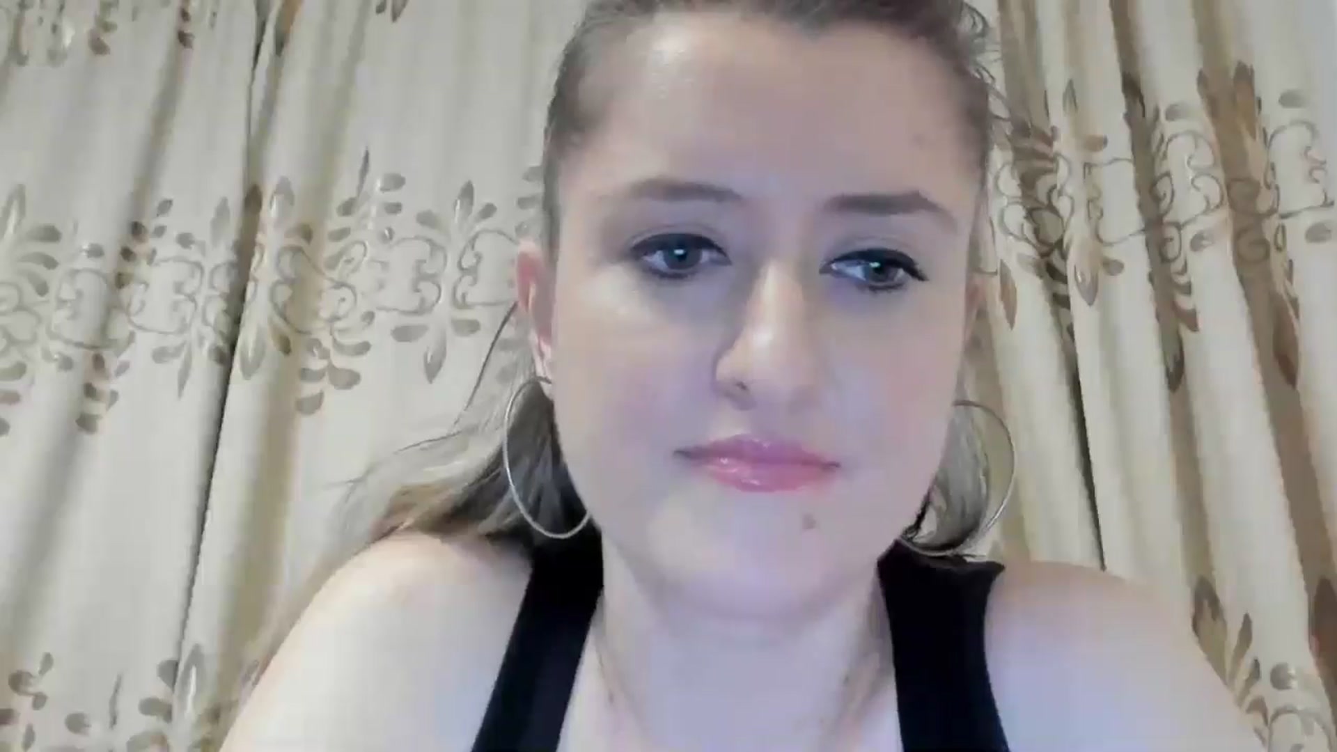 Gallery image thumbnail from BestDream's myfreecams stream on, 05/16/2024, 21:15 image 13 of 20