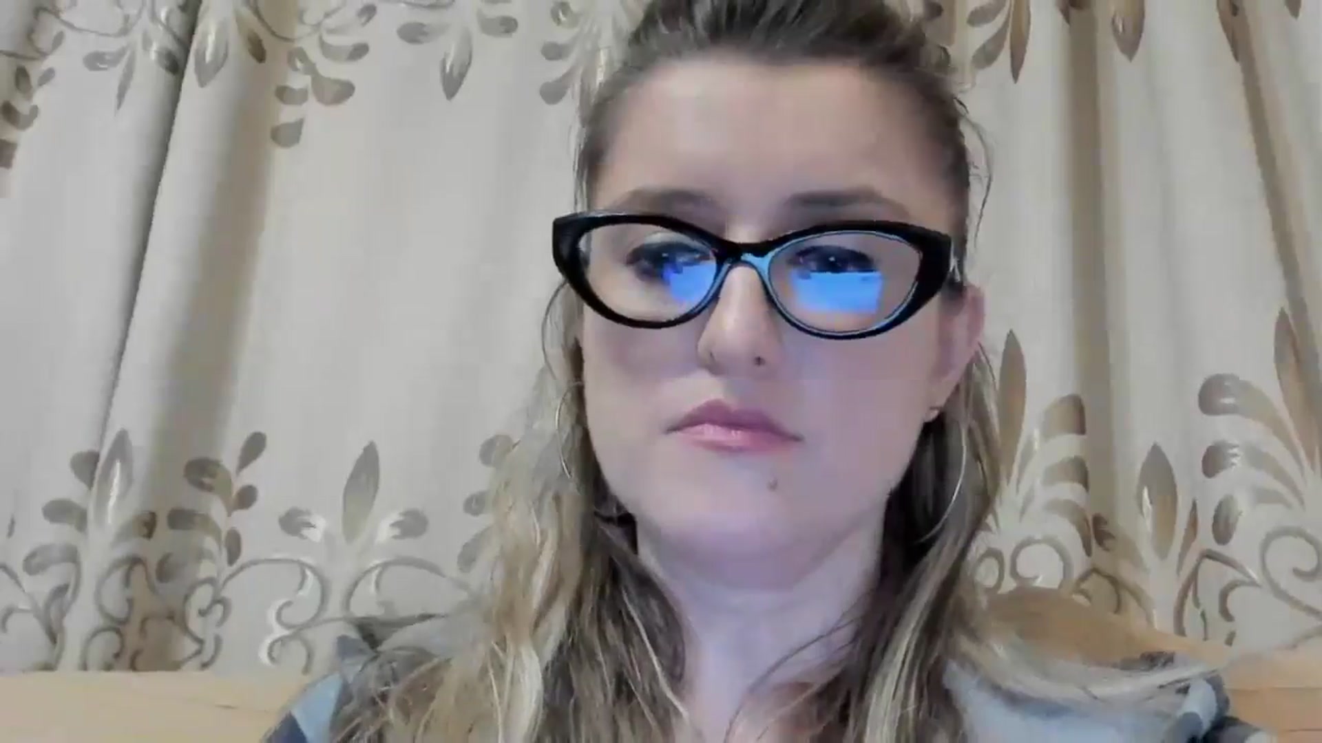 Gallery image thumbnail from BestDream's myfreecams stream on, 05/16/2024, 22:28 image 12 of 20
