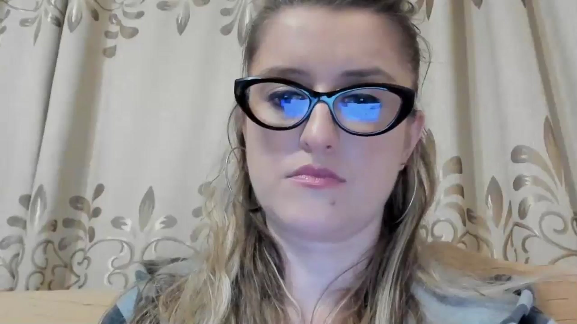 Gallery image thumbnail from BestDream's myfreecams stream on, 05/16/2024, 22:28 image 8 of 20
