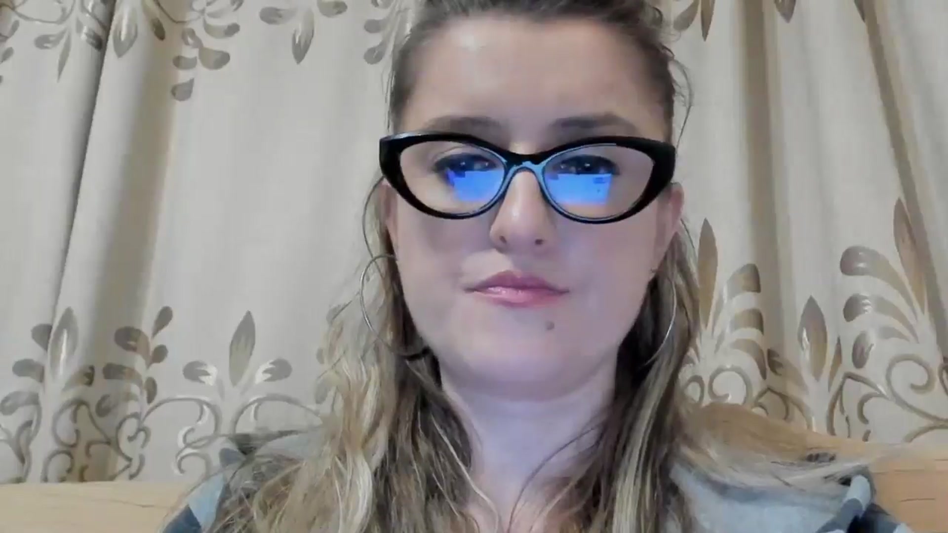 Gallery image thumbnail from BestDream's myfreecams stream on, 05/16/2024, 22:28 image 9 of 20