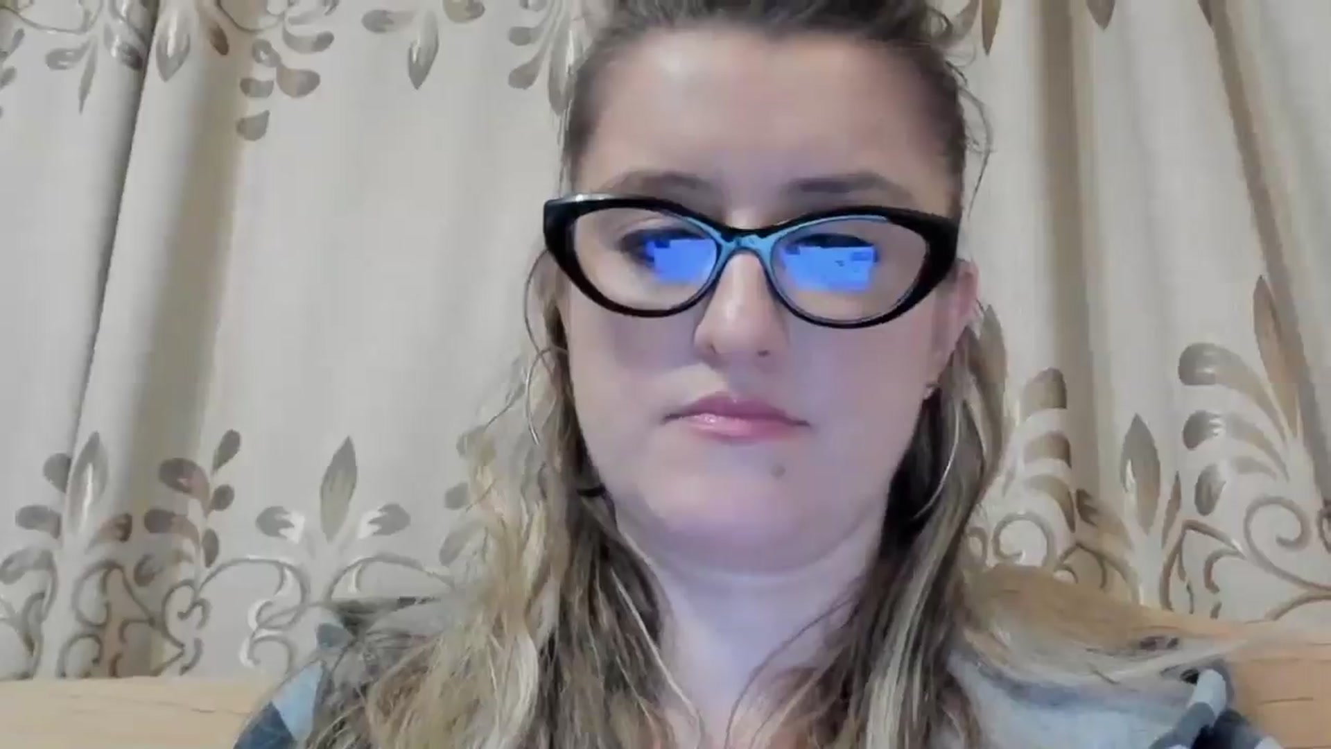 Gallery image thumbnail from BestDream's myfreecams stream on, 05/16/2024, 22:28 image 7 of 20
