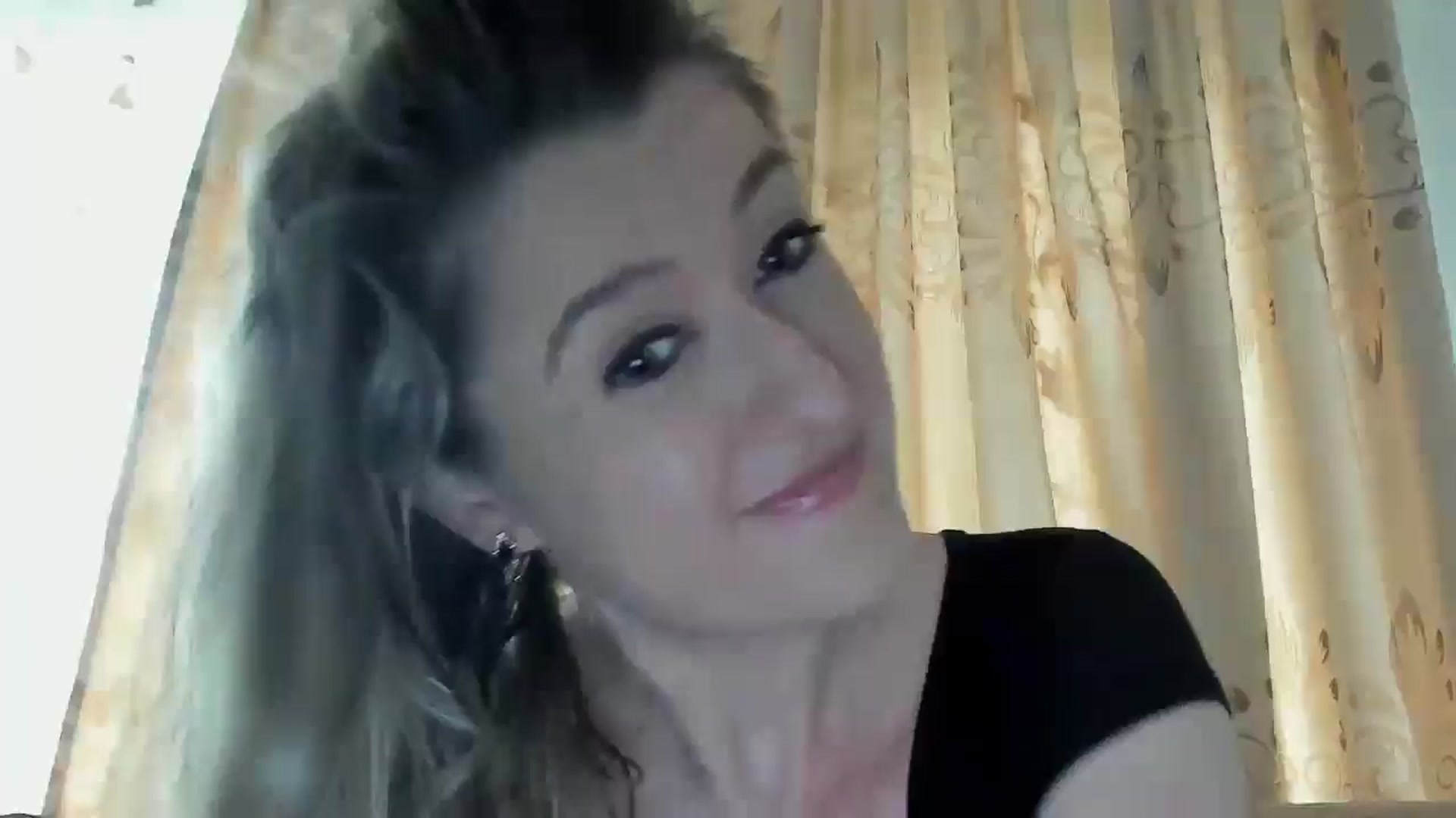 Gallery image thumbnail from BestDream's myfreecams stream on, 05/17/2024, 10:37 image 1 of 20