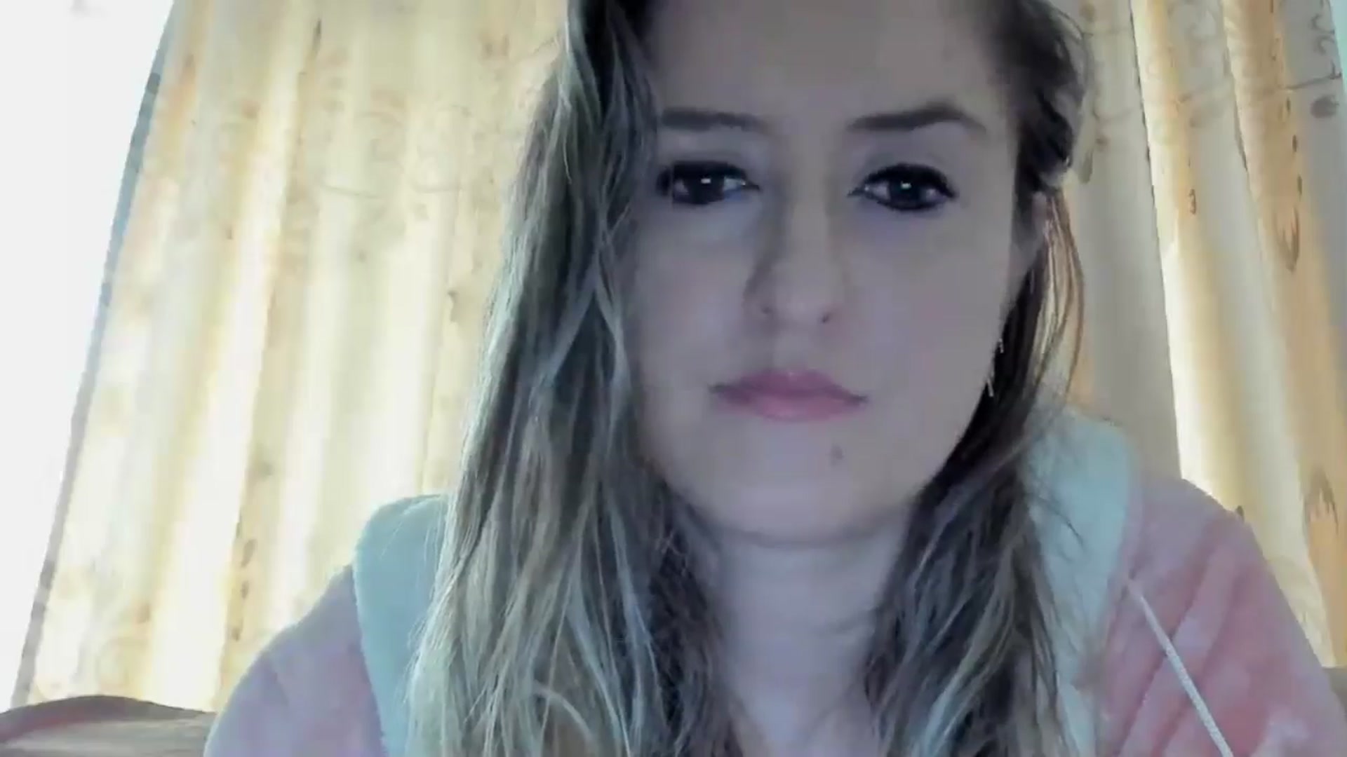 Gallery image thumbnail from BestDream's myfreecams stream on, 05/17/2024, 11:44 image 15 of 20