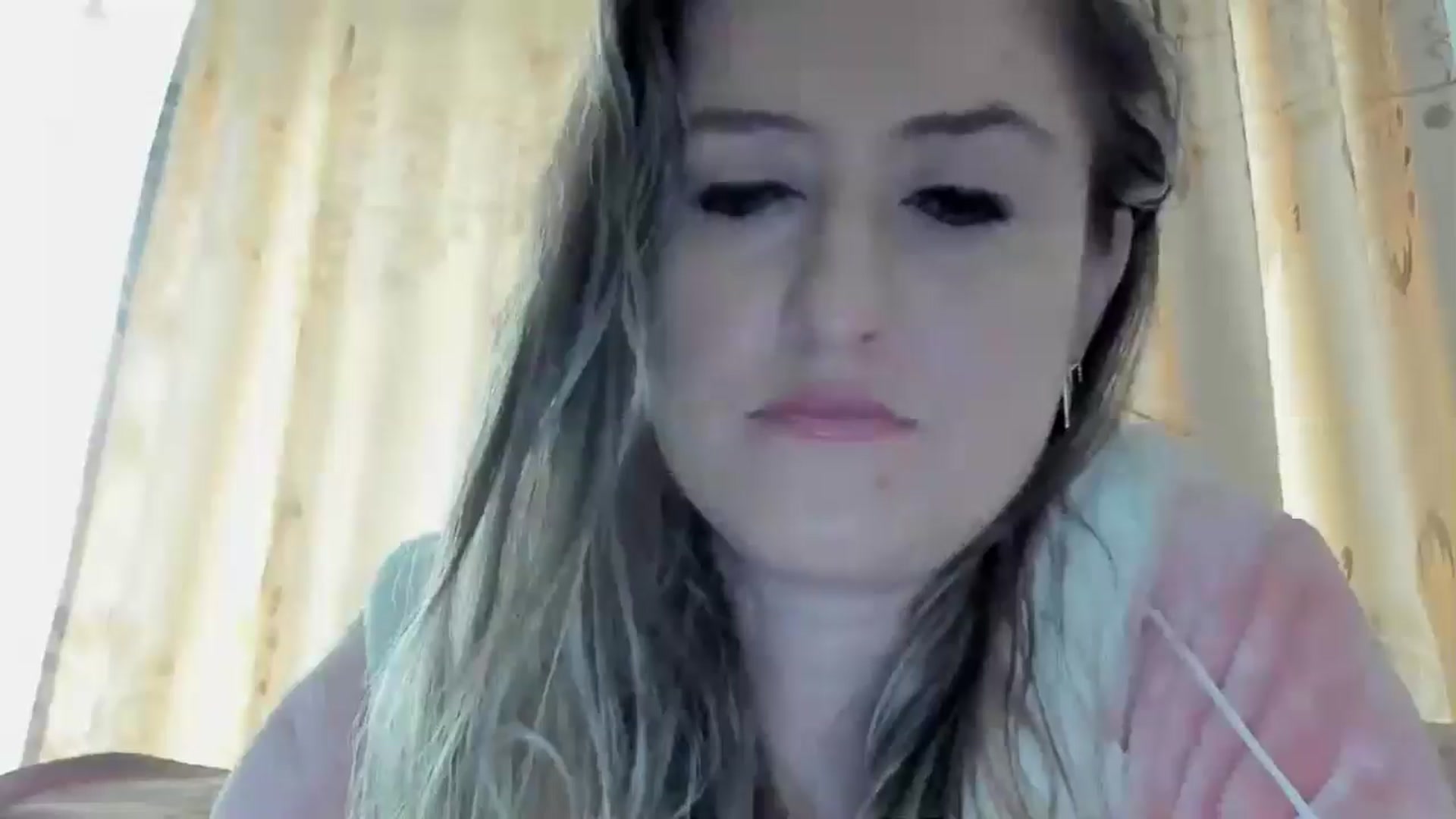 Gallery image thumbnail from BestDream's myfreecams stream on, 05/17/2024, 11:44 image 17 of 20
