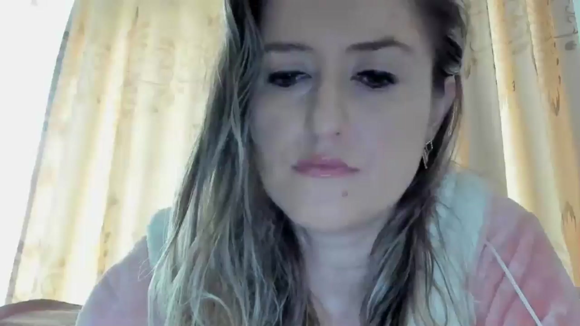Gallery image thumbnail from BestDream's myfreecams stream on, 05/17/2024, 11:44 image 11 of 20