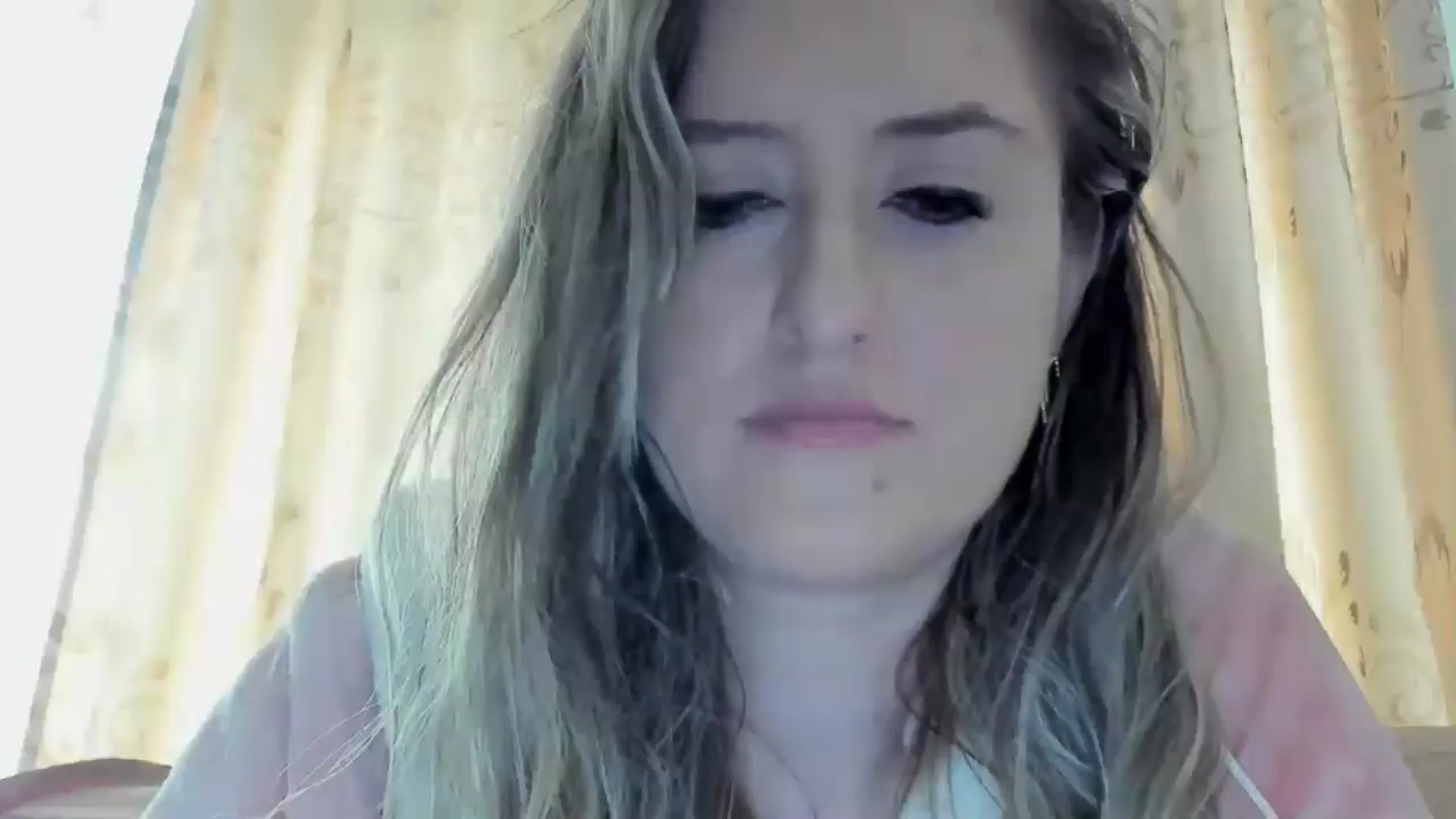 Gallery image thumbnail from BestDream's myfreecams stream on, 05/17/2024, 12:11 image 18 of 20