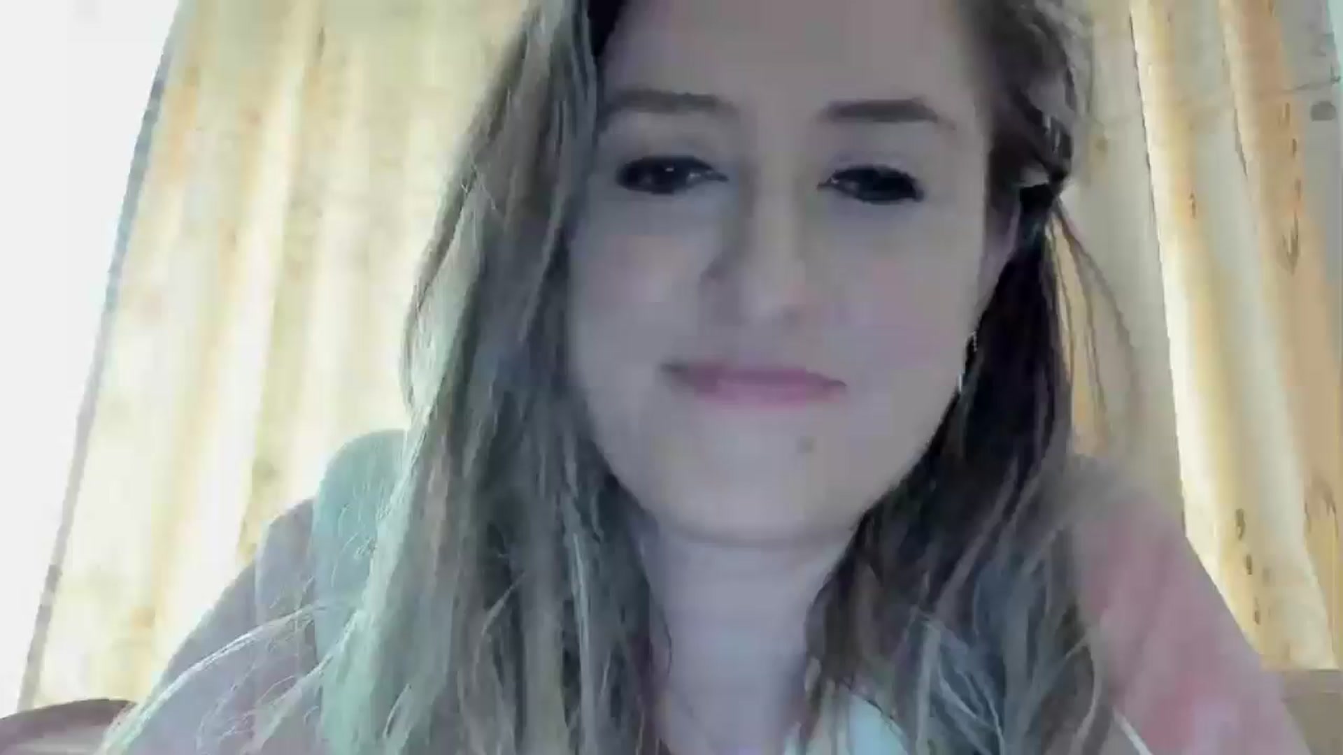 Gallery image thumbnail from BestDream's myfreecams stream on, 05/17/2024, 12:11 image 10 of 20