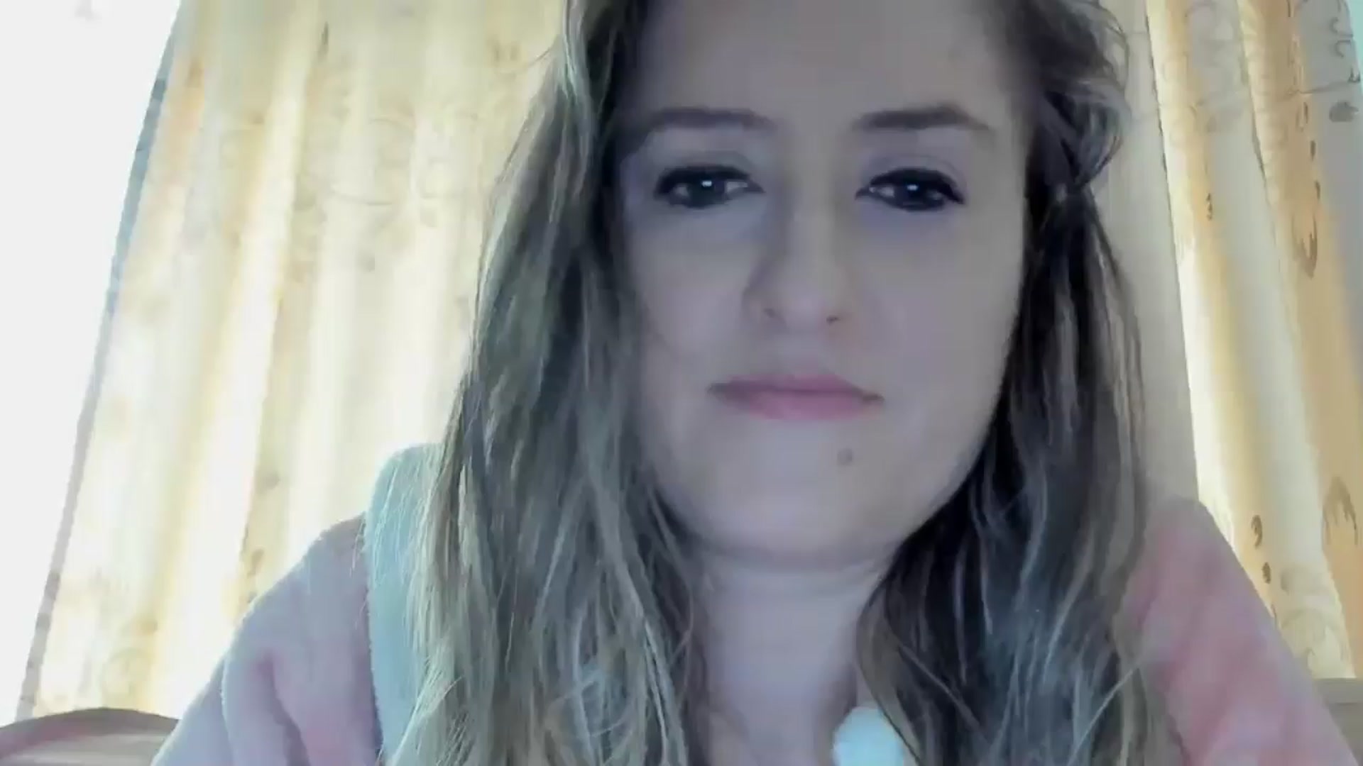 Gallery image thumbnail from BestDream's myfreecams stream on, 05/17/2024, 12:25 image 10 of 20
