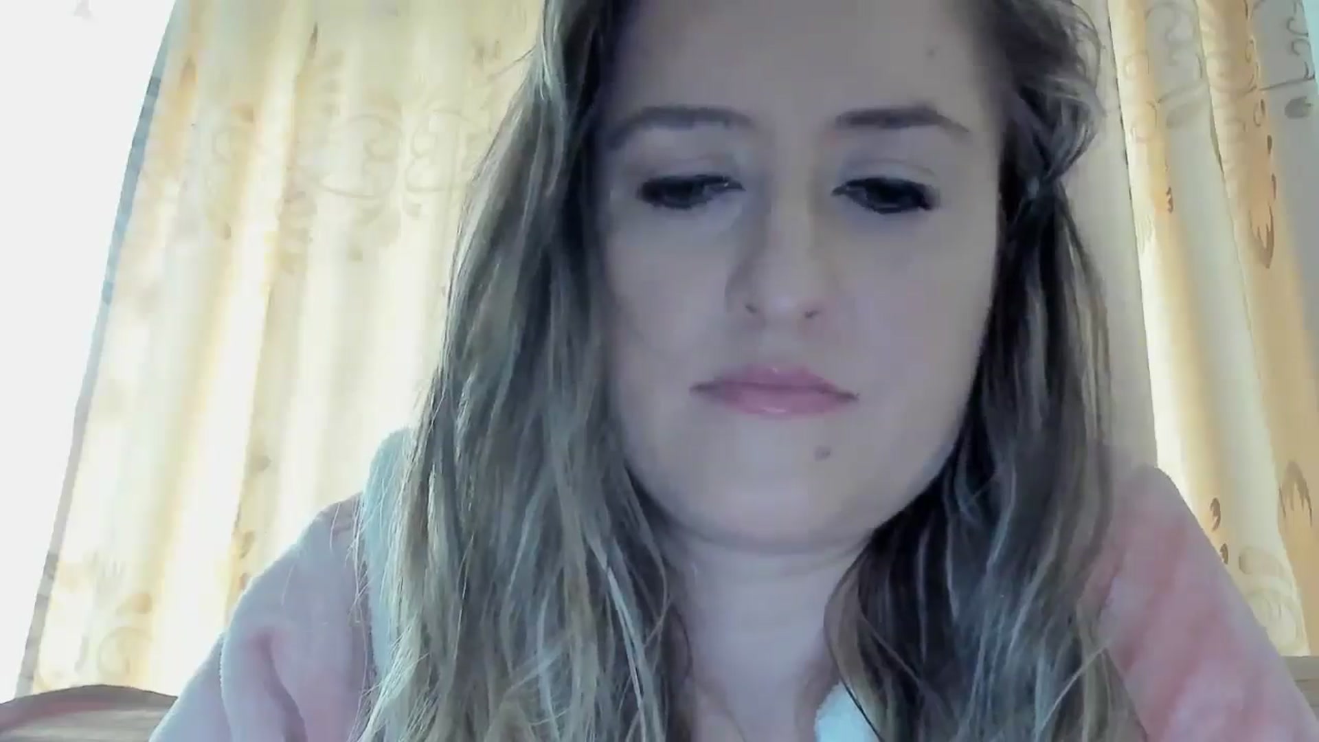 Gallery image thumbnail from BestDream's myfreecams stream on, 05/17/2024, 12:25 image 6 of 20