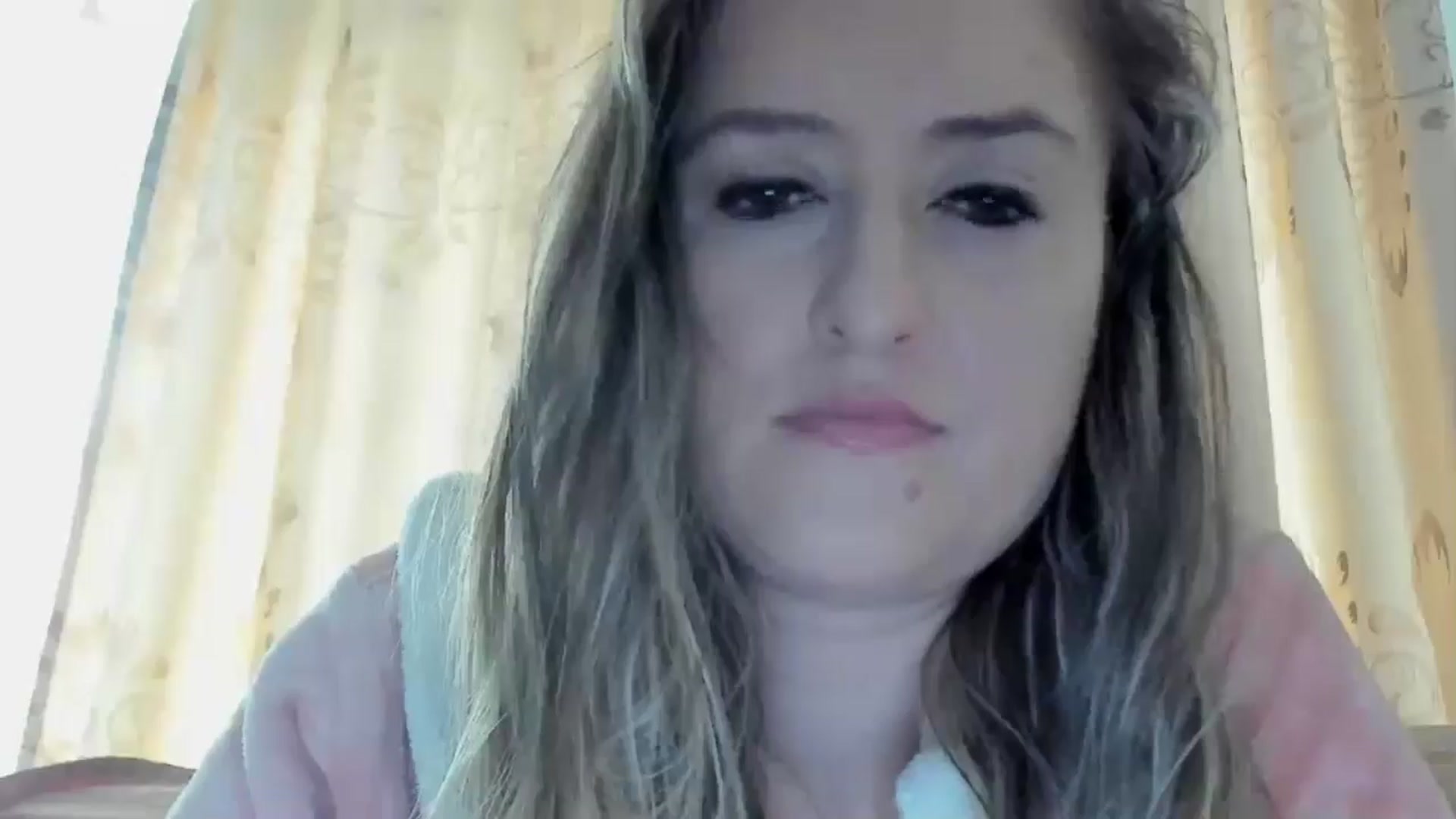 Gallery image thumbnail from BestDream's myfreecams stream on, 05/17/2024, 12:25 image 9 of 20
