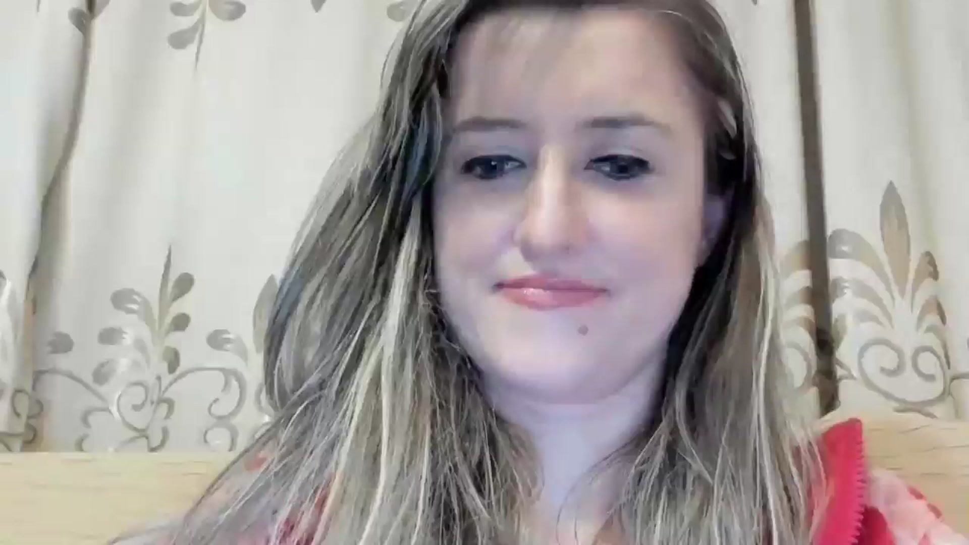 Gallery image thumbnail from BestDream's myfreecams stream on, 05/18/2024, 24:35 image 14 of 20