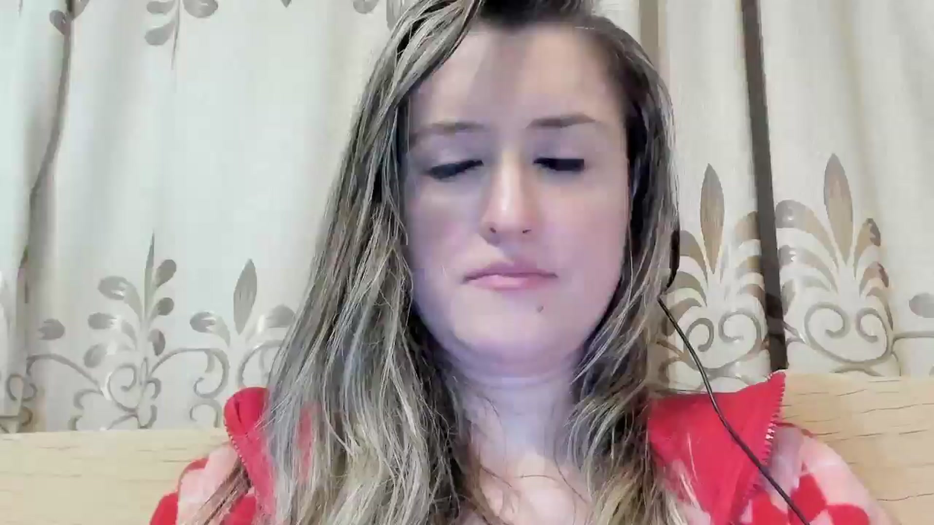 Gallery image thumbnail from BestDream's myfreecams stream on, 05/18/2024, 01:49 image 12 of 20