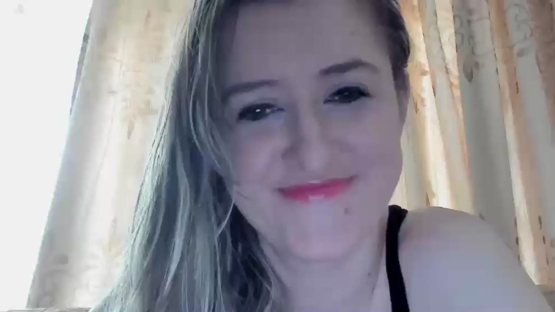 Gallery image thumbnail from BestDream's myfreecams stream on, 05/18/2024, 13:55 image 18 of 20