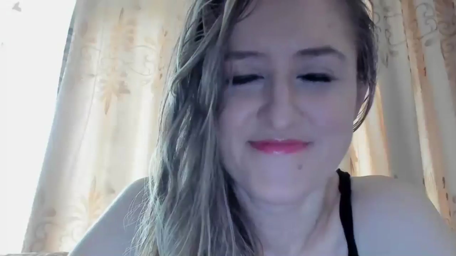 Gallery image thumbnail from BestDream's myfreecams stream on, 05/18/2024, 13:55 image 11 of 20