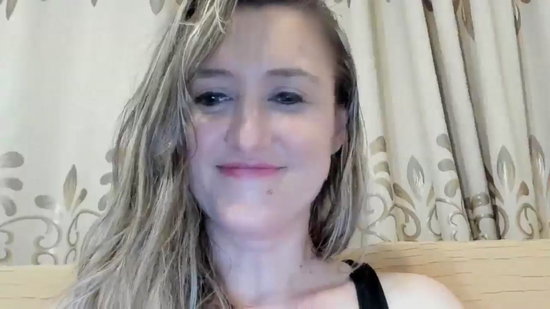 Gallery image thumbnail from BestDream's myfreecams stream on, 05/18/2024, 23:08 image 8 of 20