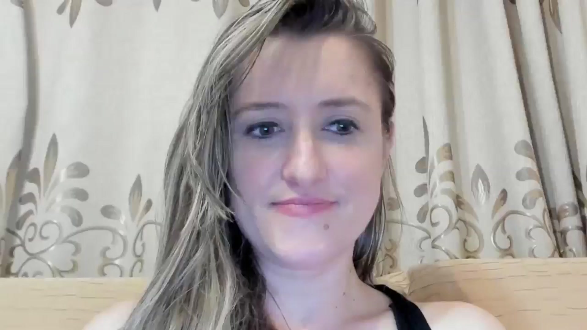 Gallery image thumbnail from BestDream's myfreecams stream on, 05/19/2024, 02:13 image 6 of 20