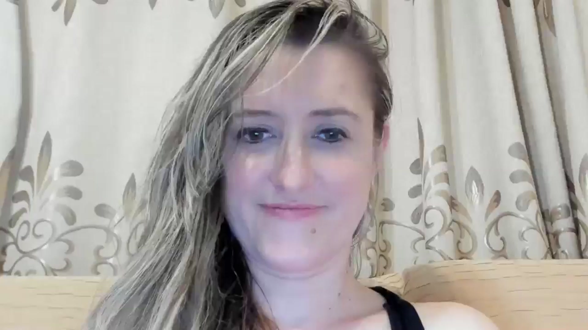 Gallery image thumbnail from BestDream's myfreecams stream on, 05/19/2024, 02:13 image 3 of 20