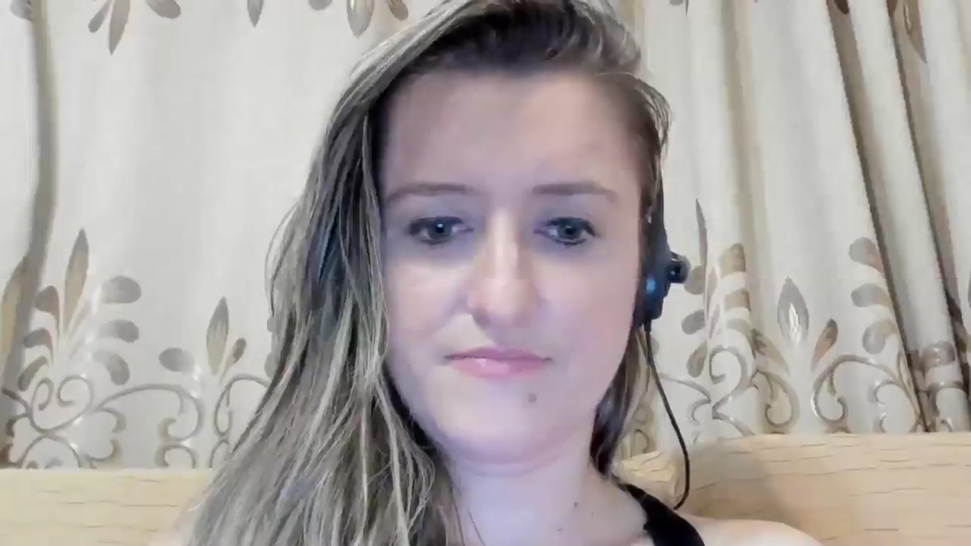 Gallery image thumbnail from BestDream's myfreecams stream on, 05/19/2024, 02:13 image 15 of 20