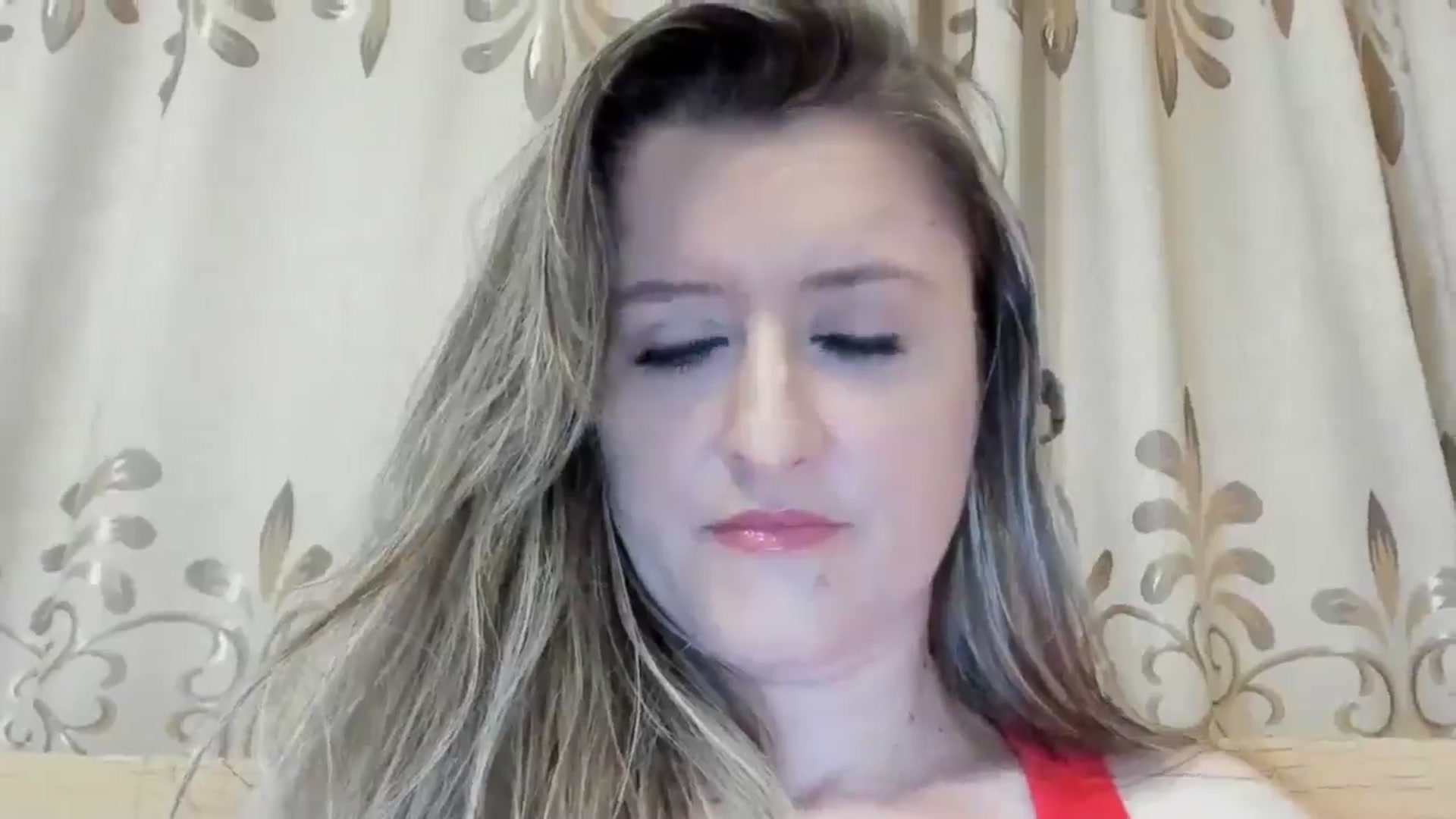 Gallery image thumbnail from BestDream's myfreecams stream on, 05/19/2024, 21:31 image 16 of 20