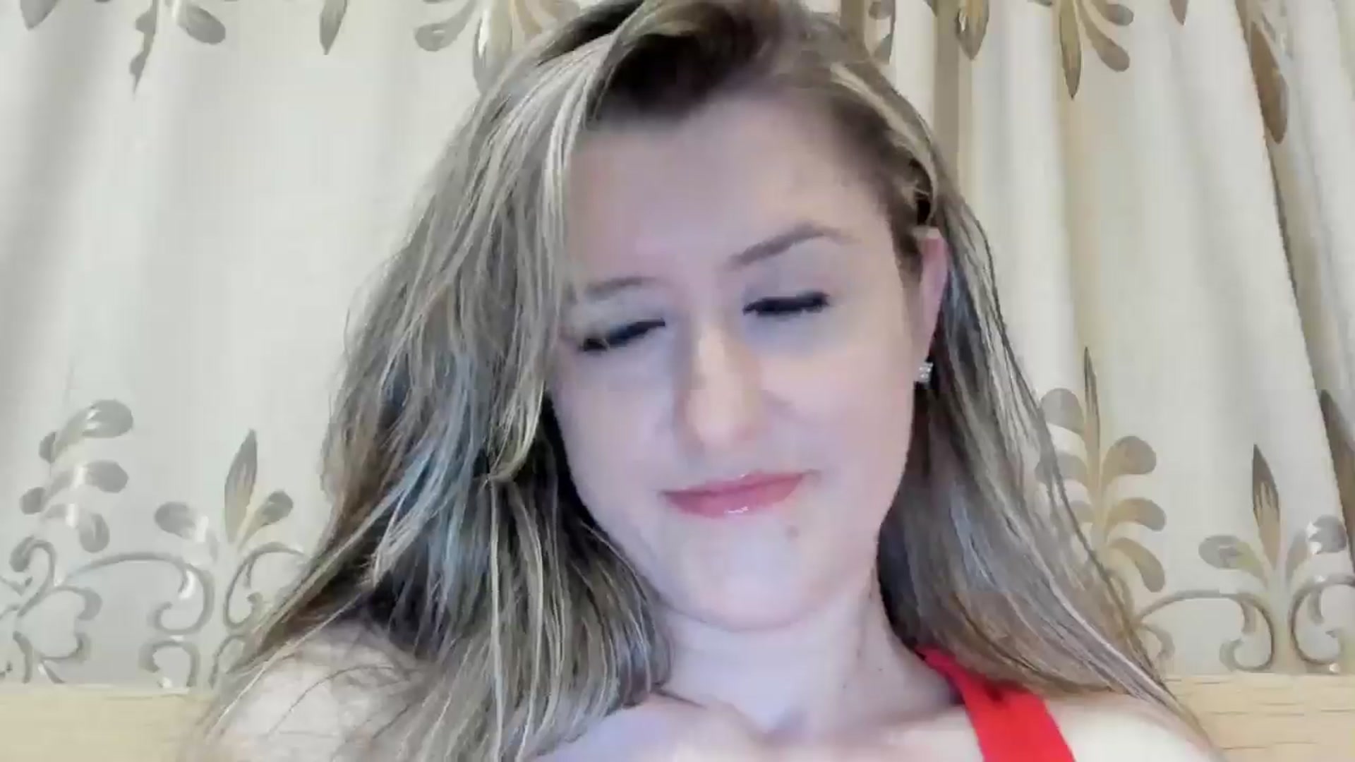 Gallery image thumbnail from BestDream's myfreecams stream on, 05/19/2024, 21:31 image 9 of 20
