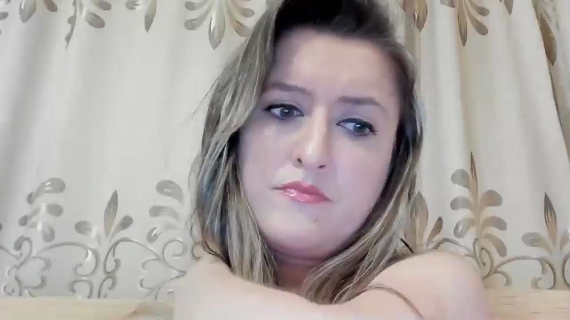 Gallery image thumbnail from BestDream's myfreecams stream on, 05/19/2024, 22:04 image 10 of 20
