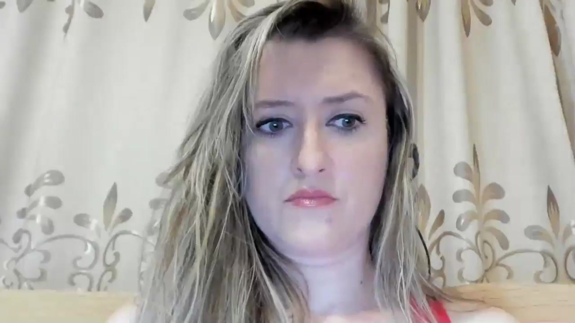 Gallery image thumbnail from BestDream's myfreecams stream on, 05/19/2024, 22:04 image 4 of 20
