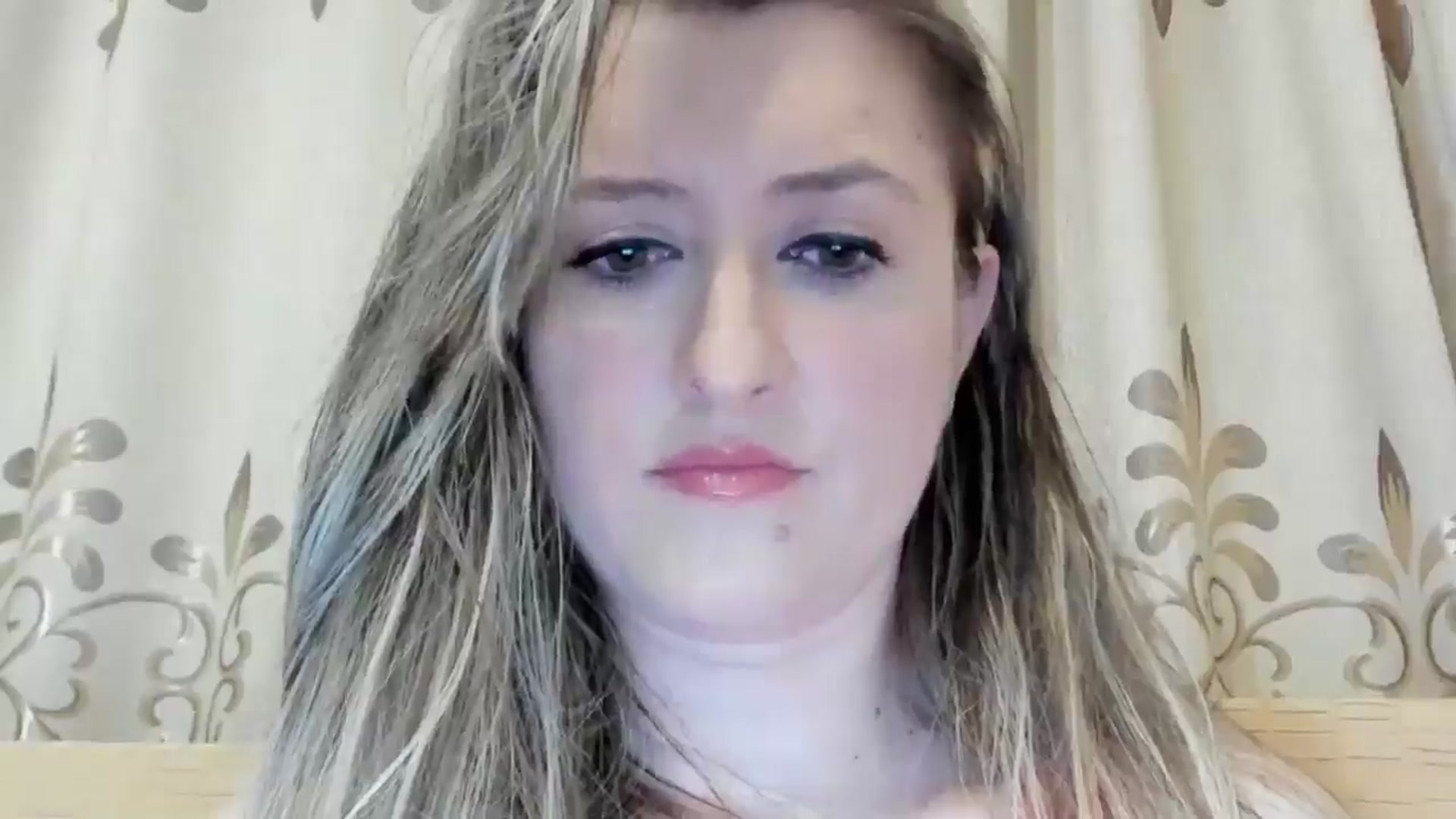 Gallery image thumbnail from BestDream's myfreecams stream on, 05/19/2024, 22:54 image 2 of 20