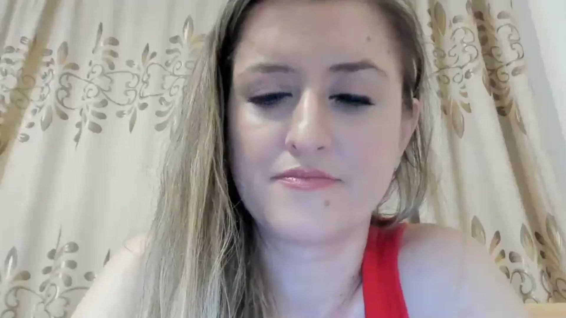 Gallery image thumbnail from BestDream's myfreecams stream on, 05/20/2024, 24:52 image 13 of 20