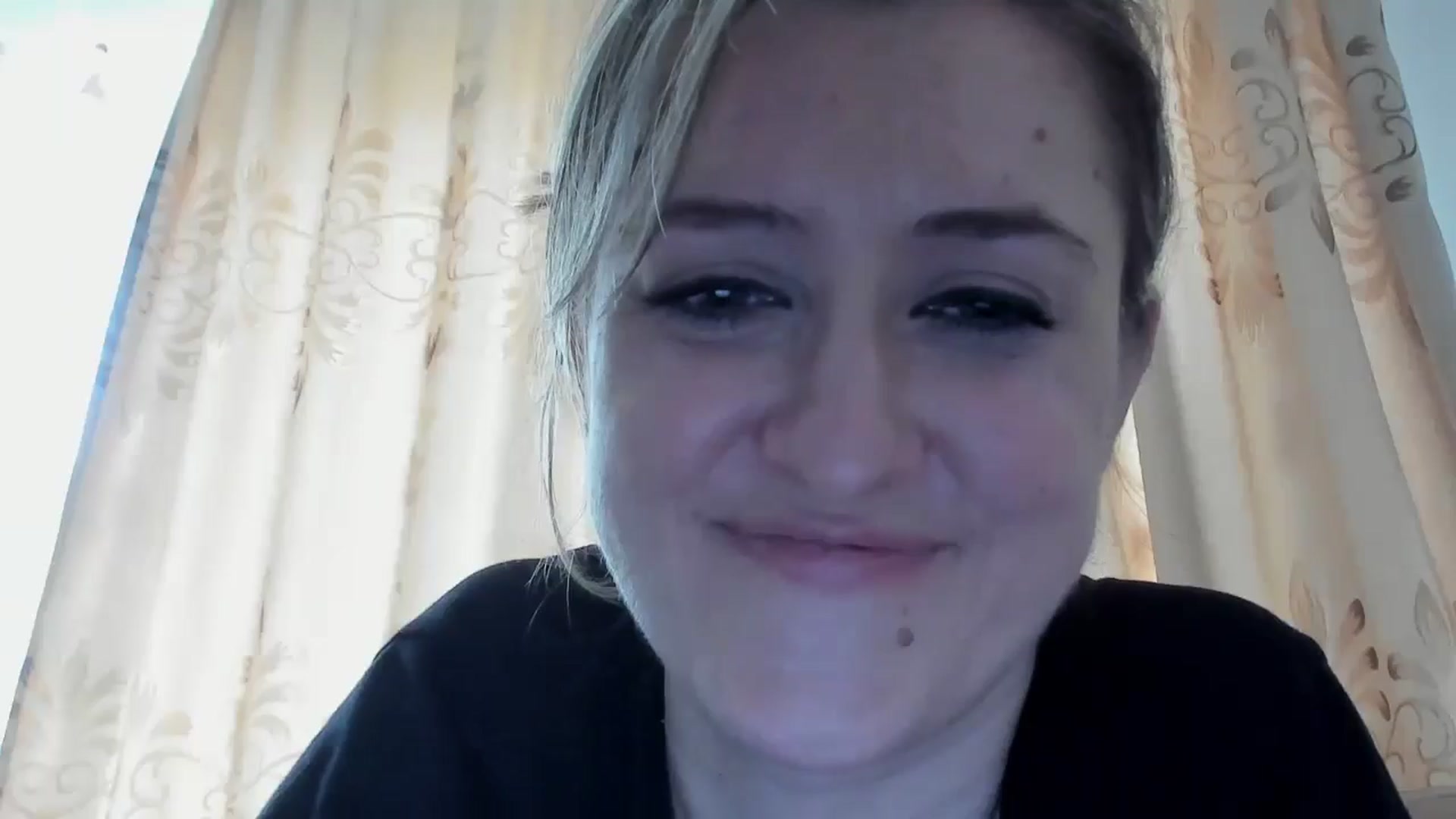 Gallery image thumbnail from BestDream's myfreecams stream on, 05/20/2024, 07:52 image 6 of 20